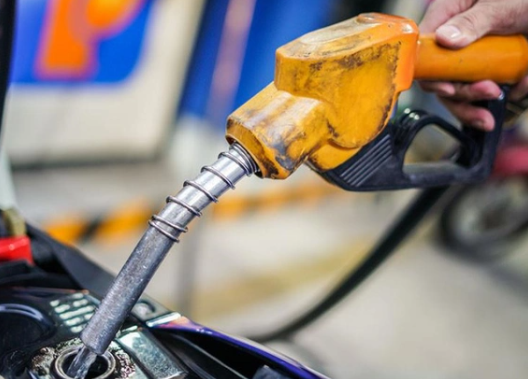 Hôm nay, giá xăng dầu tiếp tục giảm
